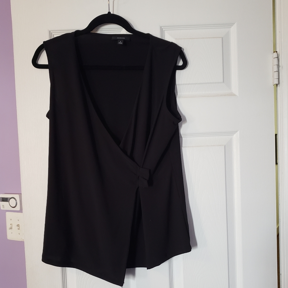 Sleeveless Blouse